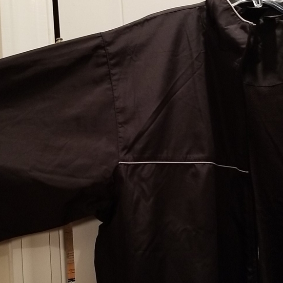 SB Tech Training Jacket - Picture 5 of 5